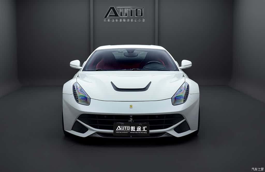 Ferrari F12ber, 2014 2