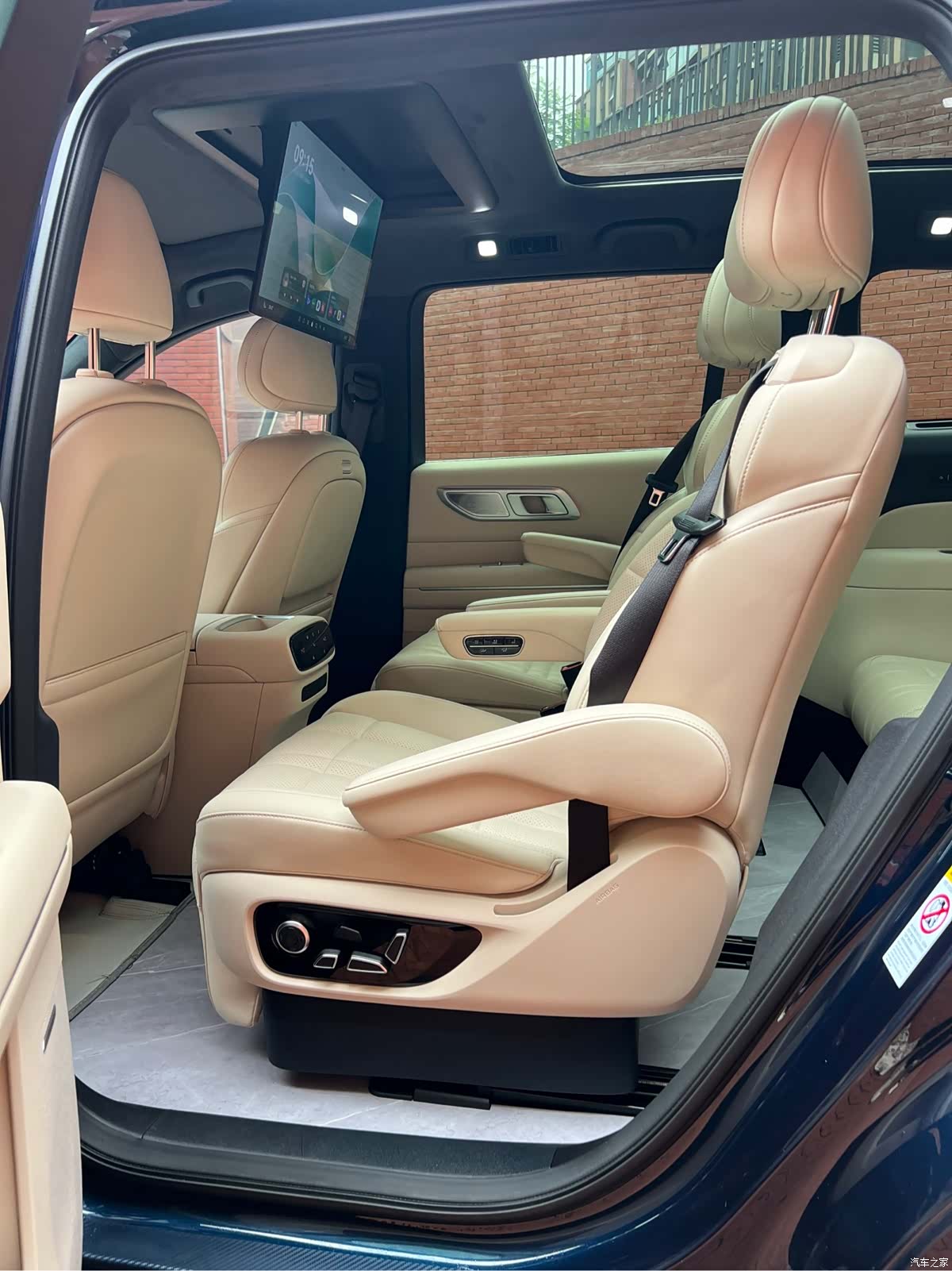 Deepal S09, 2025 12