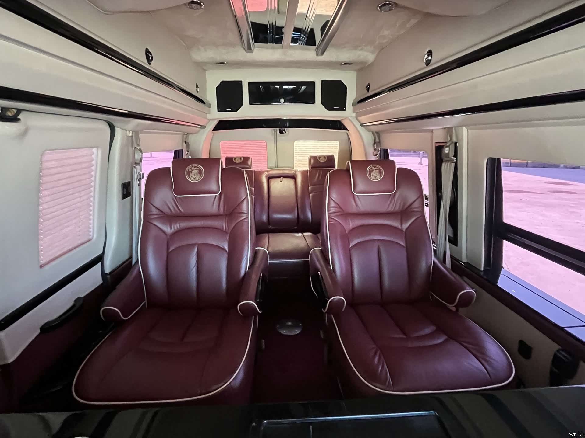 GMC SAVANA, 2015 34