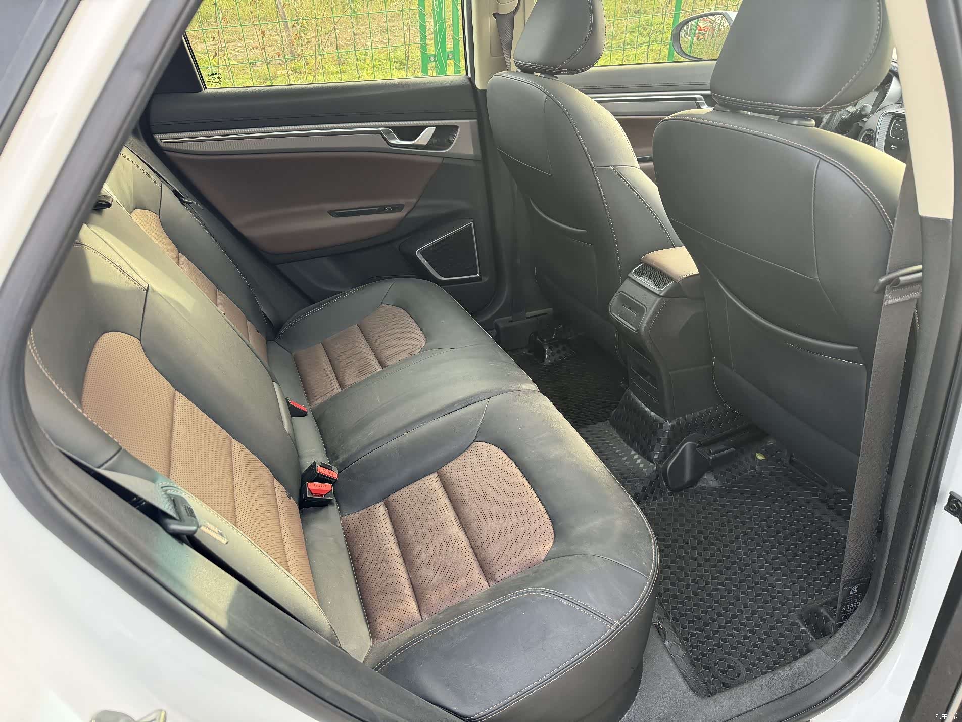 Geely Emgrand, 2018 10
