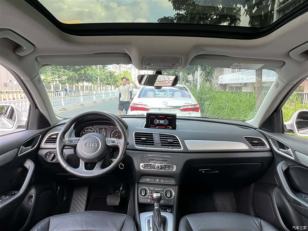 Audi Q3, 2018 11
