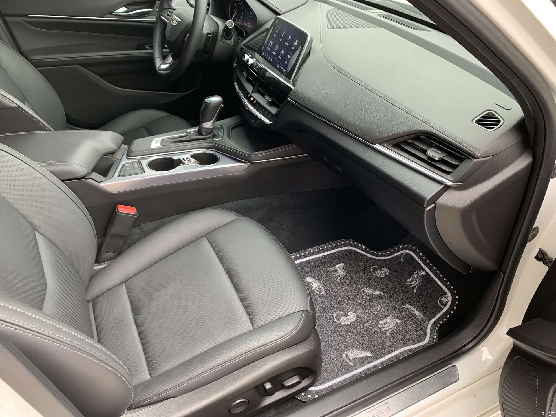 Cadillac CT4, 2022 16