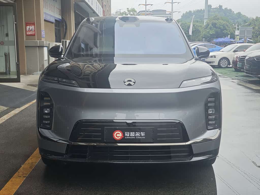 NIO ES9