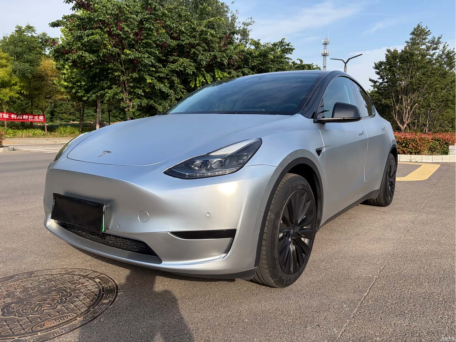 Tesla Model Y, 2023 2