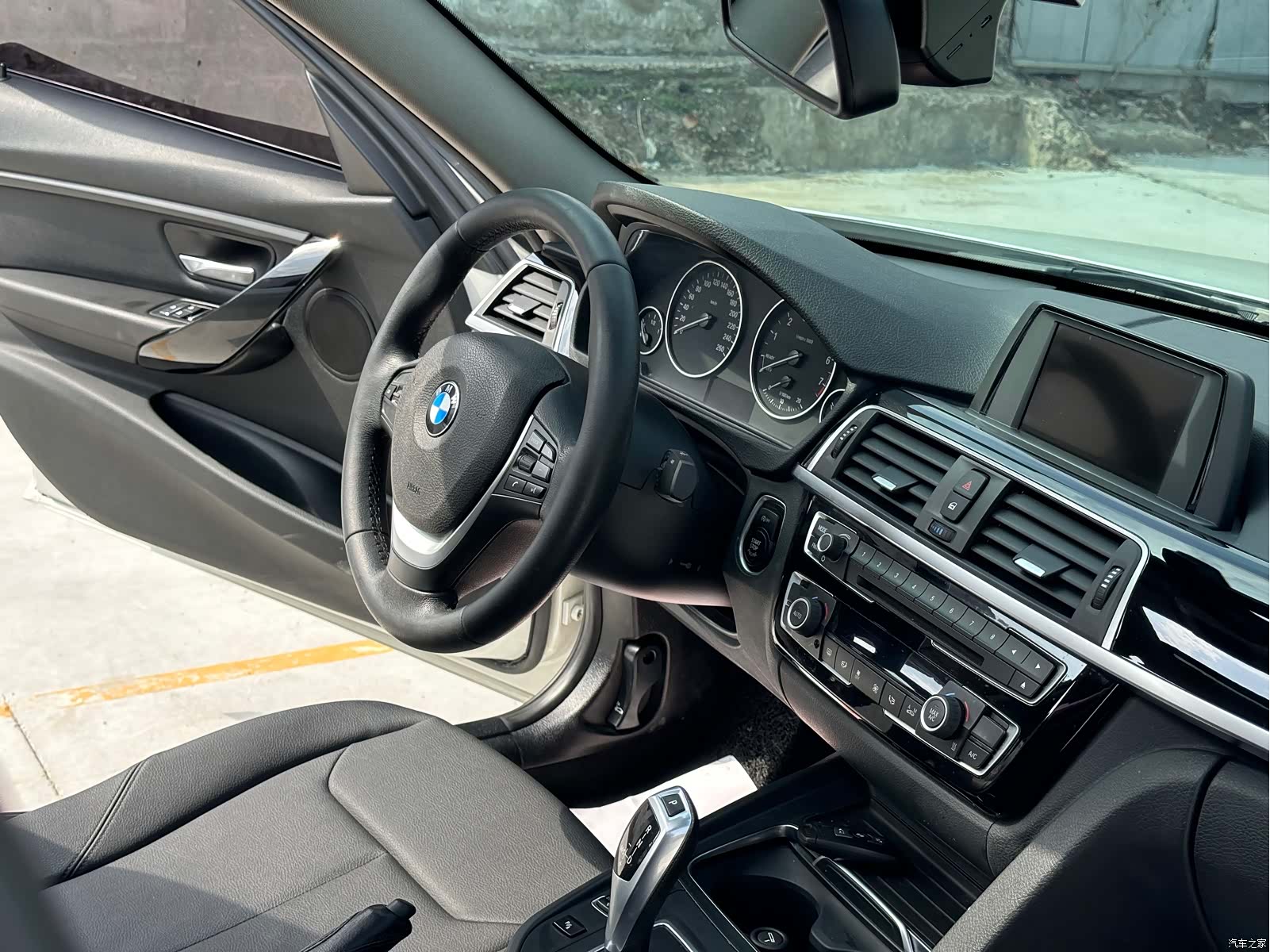 BMW 3 Series, 2017 14