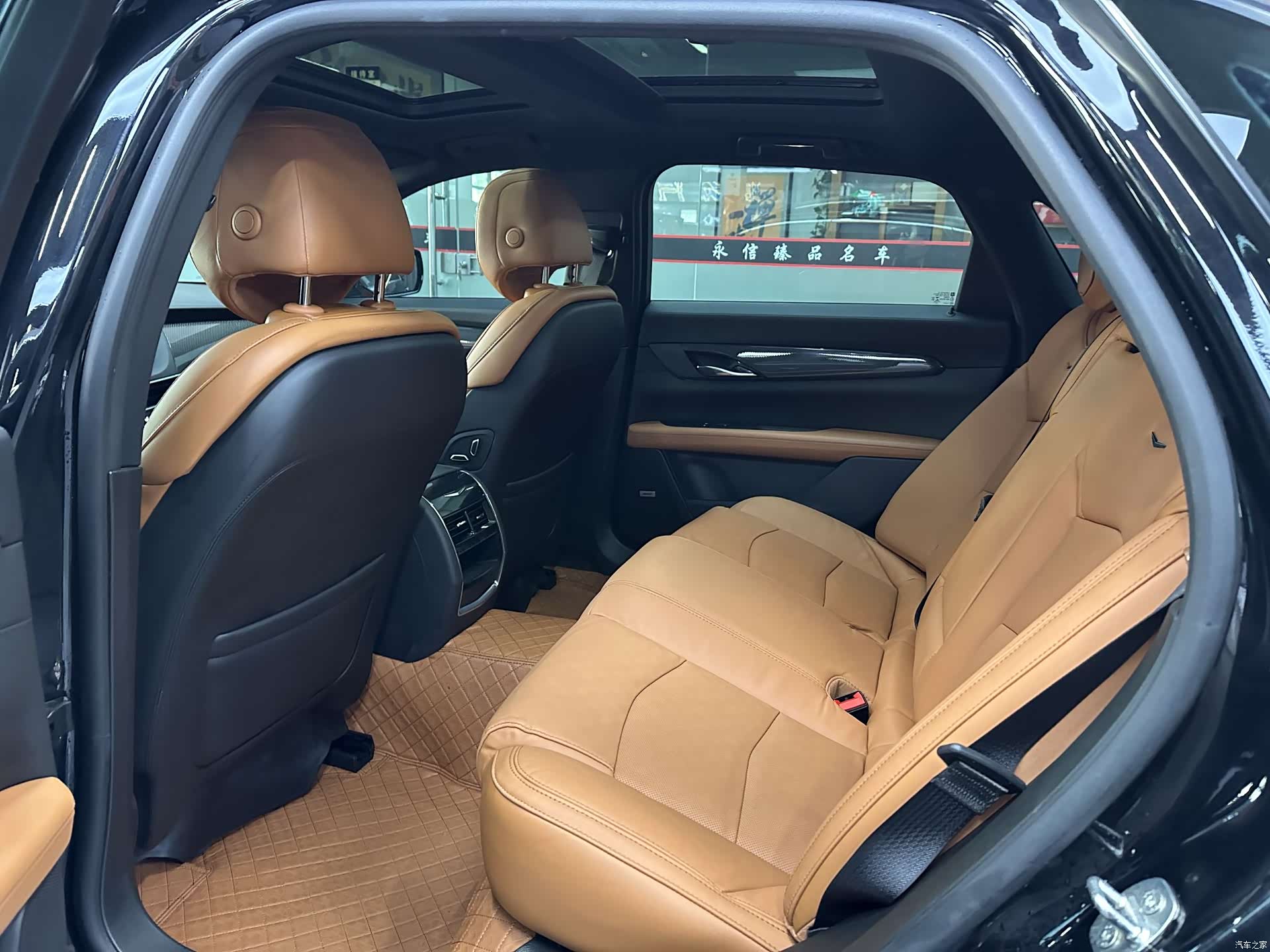 Cadillac CT6, 2022 8