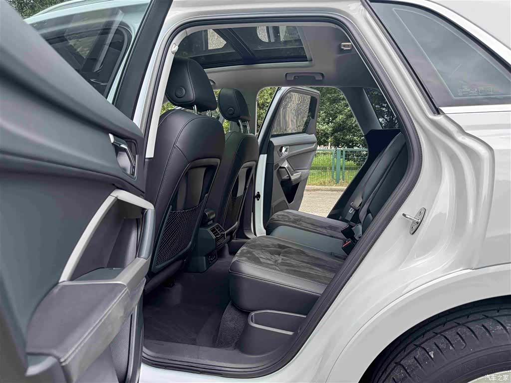 Audi Q3, 2022 16
