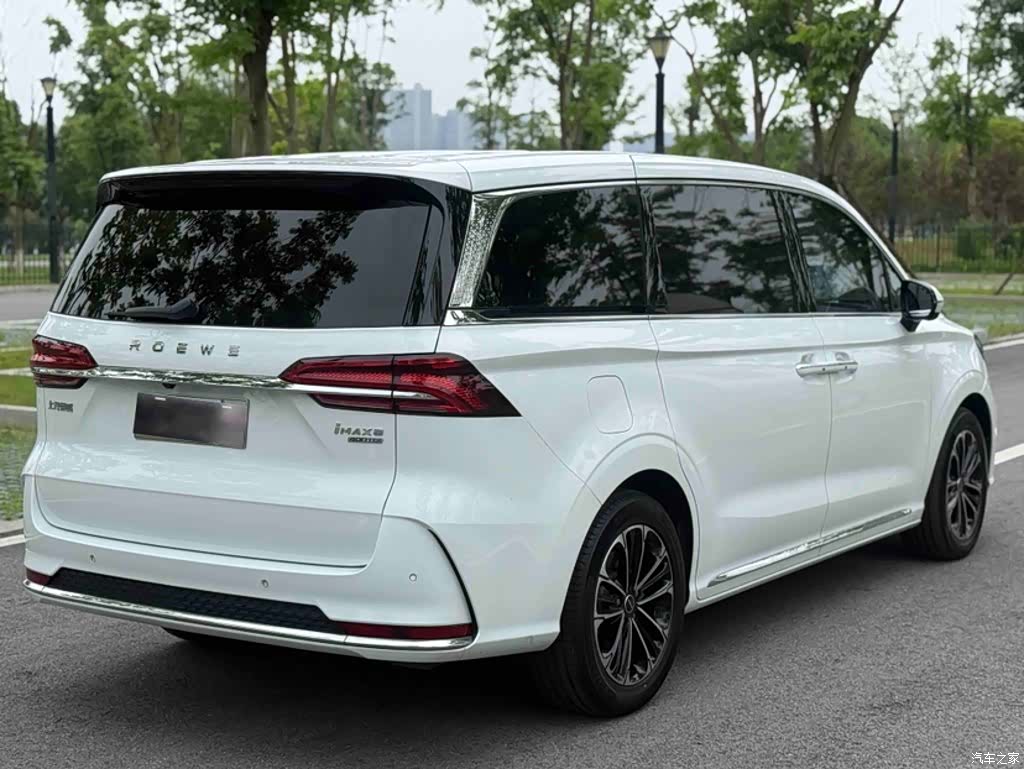 Roewe iMAX8, 2021 7