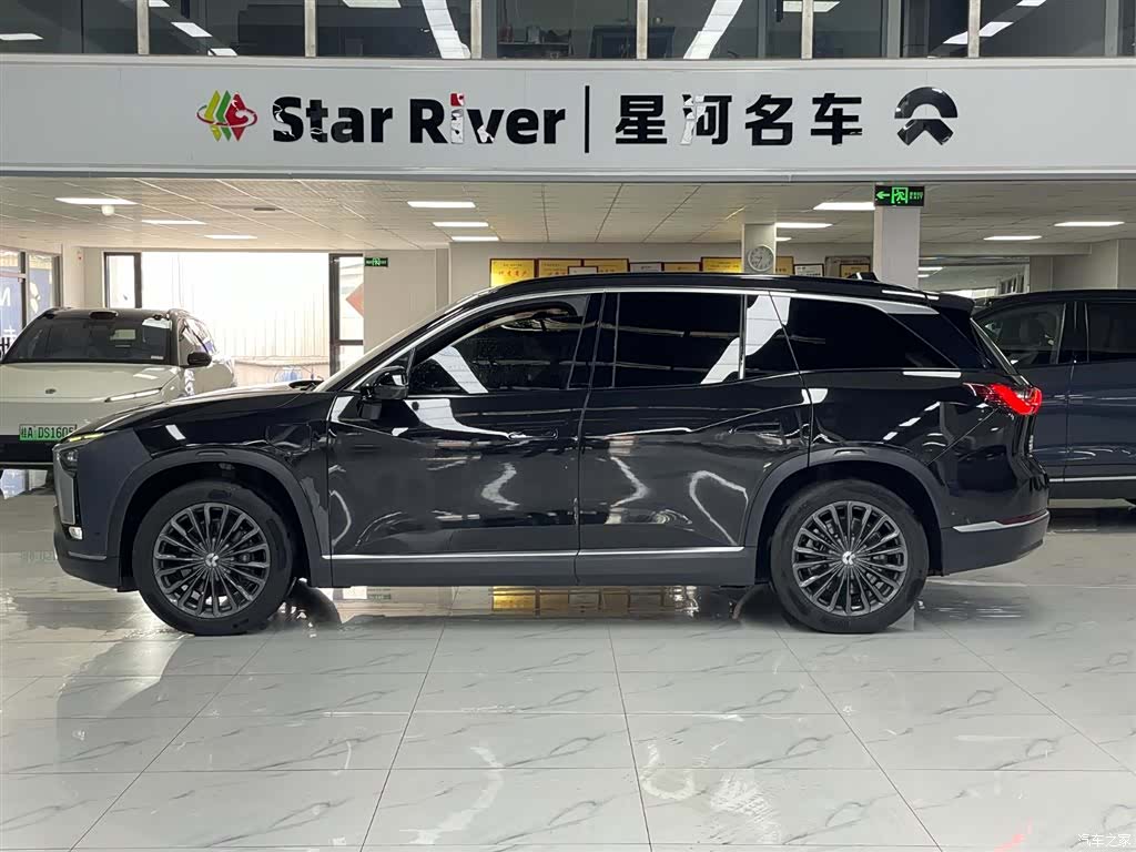 NIO ES8, 2022 4