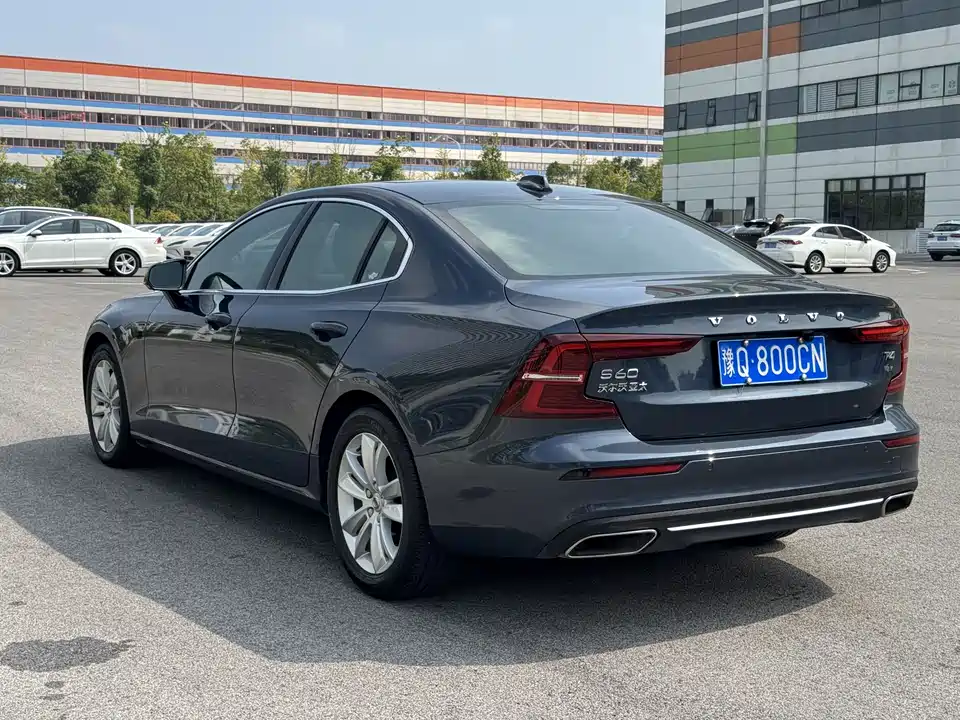Volvo S60