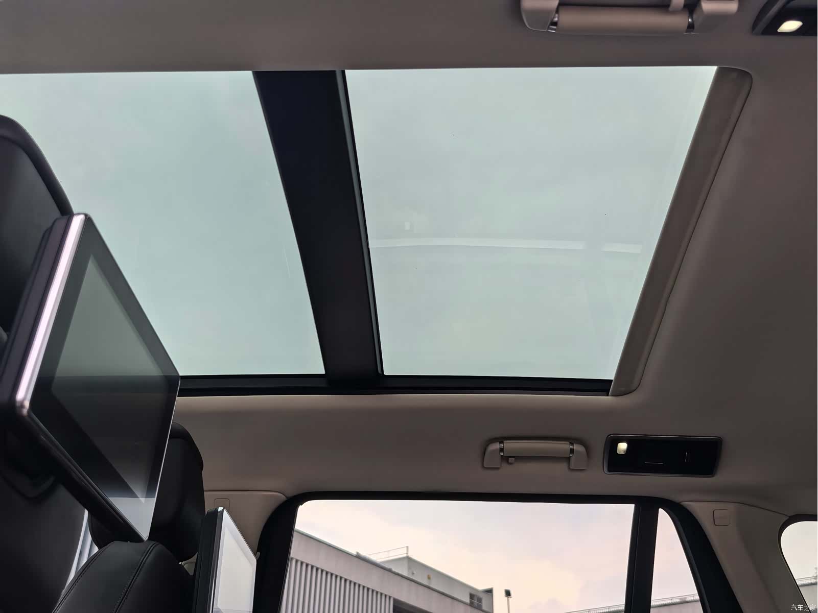 Land Rover Range Rover, 2022 24