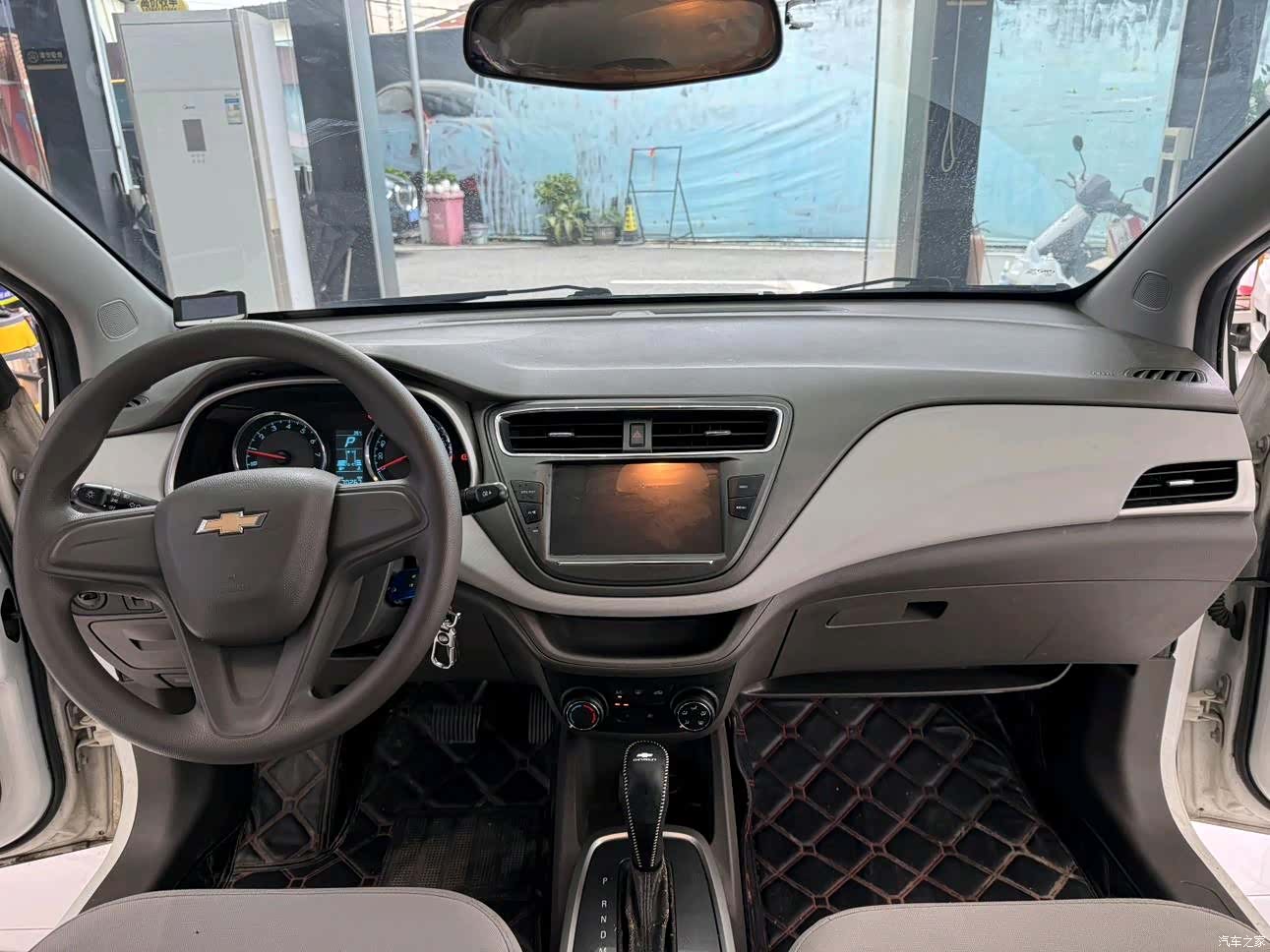 Chevrolet RV, 2017 12