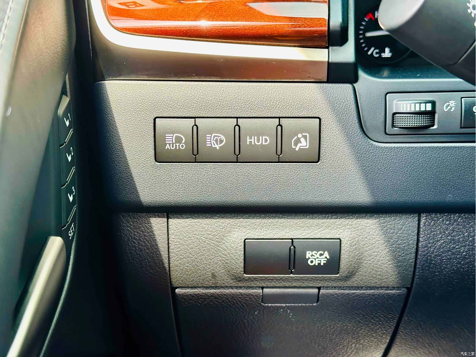 Lexus LX, 2021 13