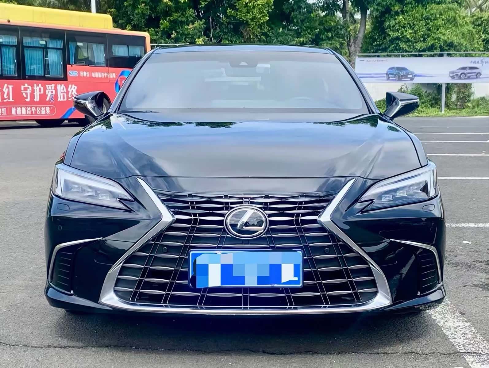 Lexus ES, 2025 2