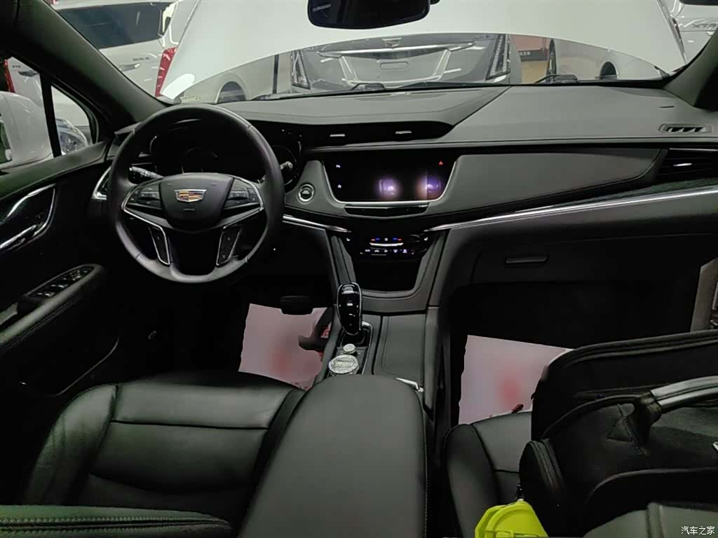 Cadillac XT5, 2020 10