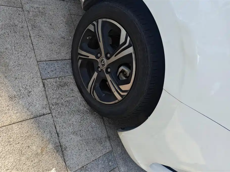 Changan Benben E-Star