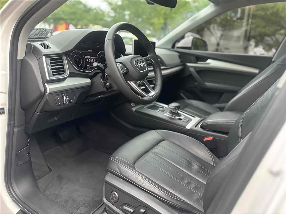 Audi Q5L Audi Q5L