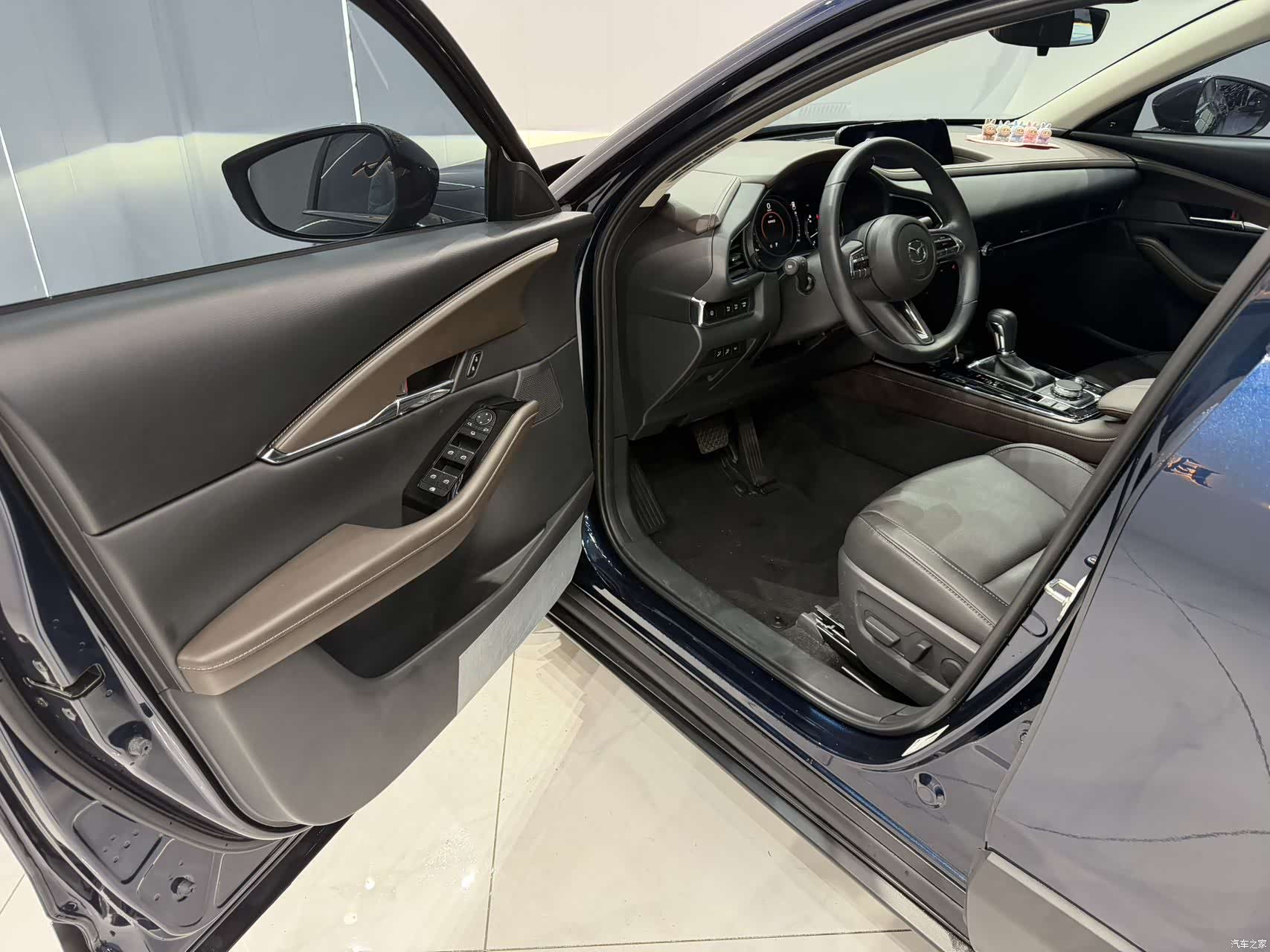 Mazda CX-30, 2023 7