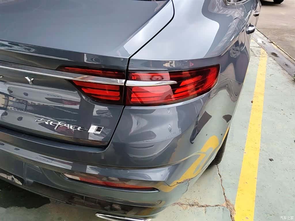 Geely Preface, 2022 8