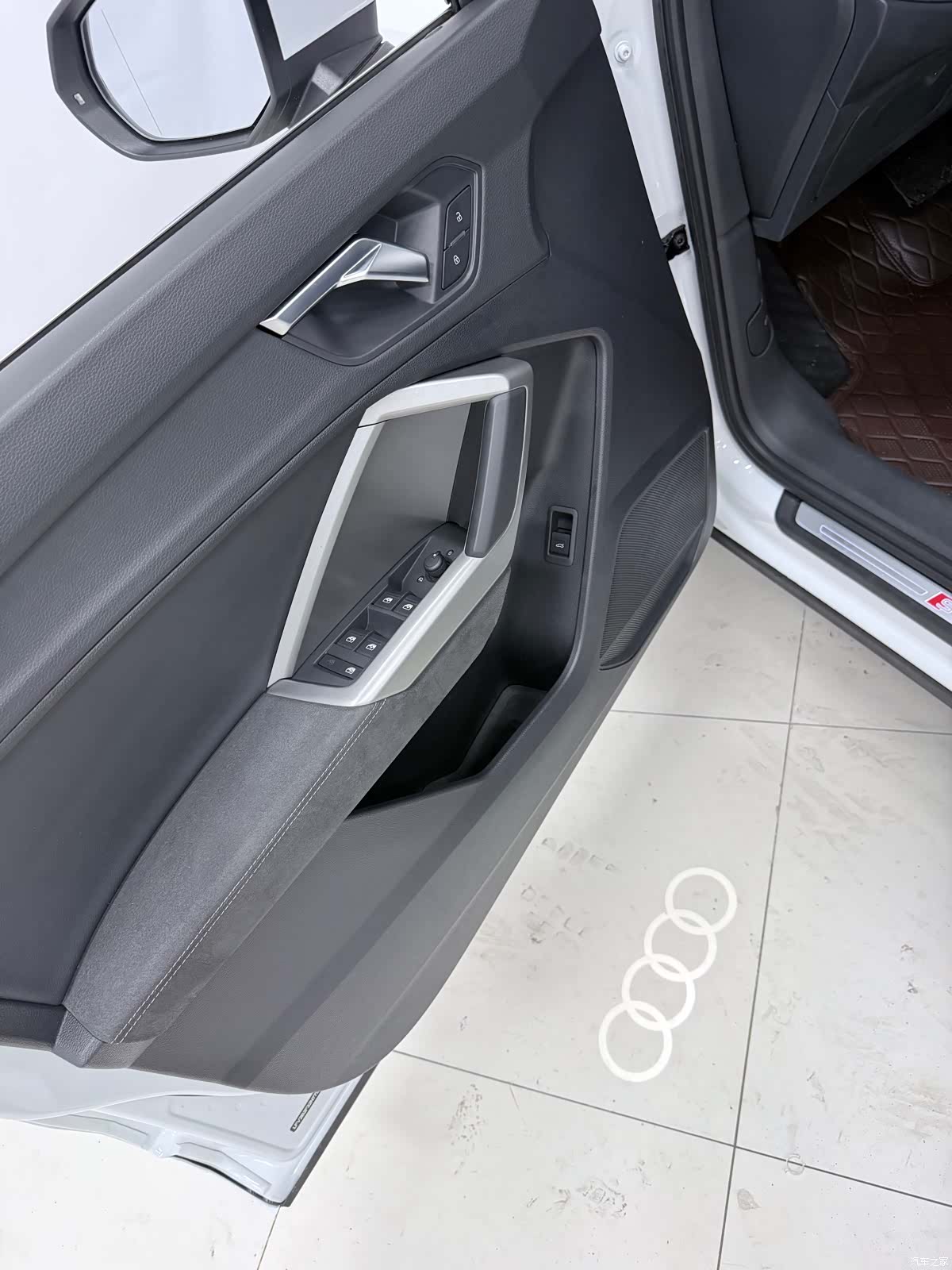 Audi Q3, 2023 19