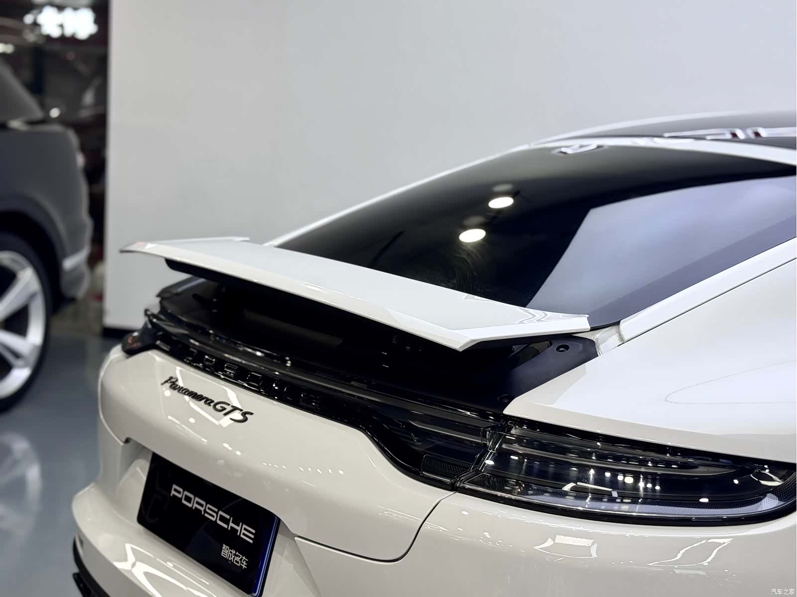 Porsche Panamera, 2023 30