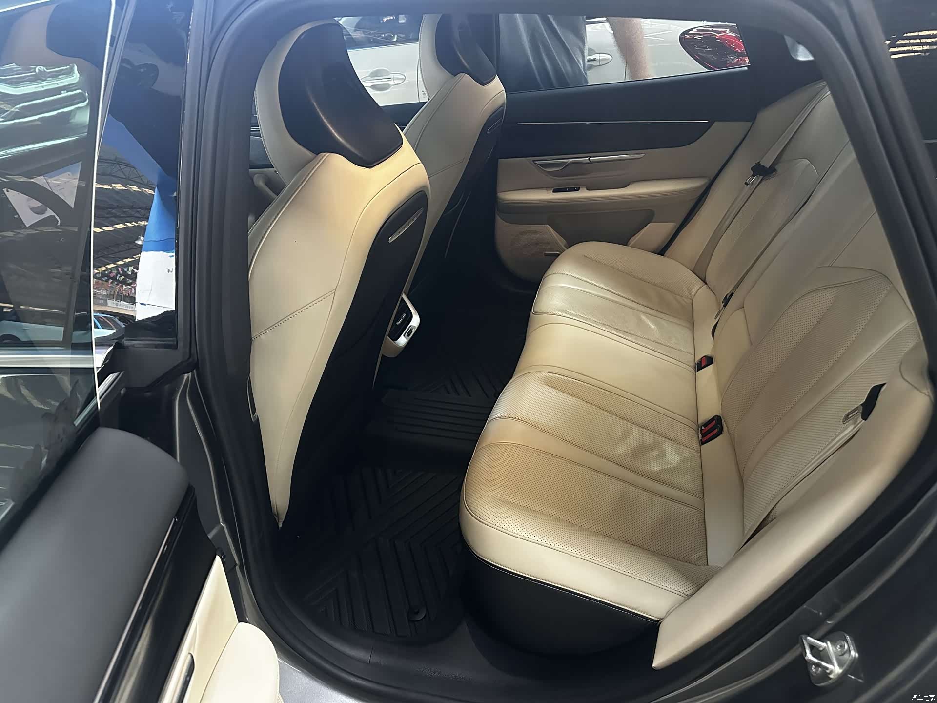 Xpeng P7, 2020 14