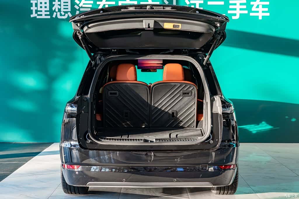 Li Auto L9, 2024 6