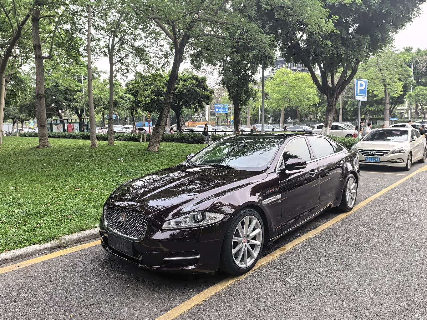 Jaguar XJ, 2014 1
