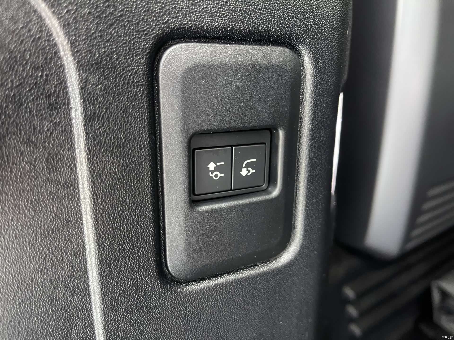 Land Rover Defender, 2024 26