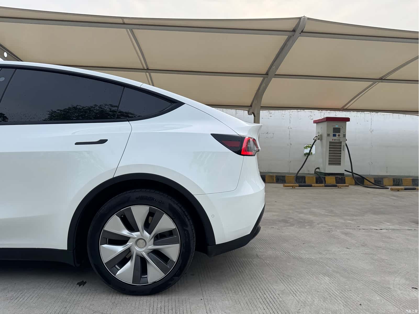 Tesla Model Y, 2022 12