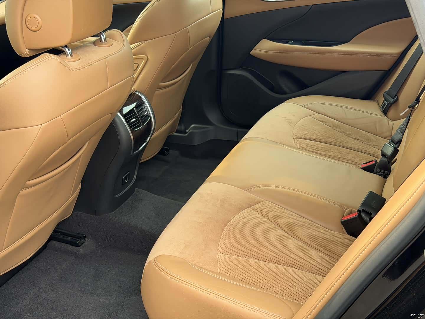 Buick LaCrosse, 2017 10