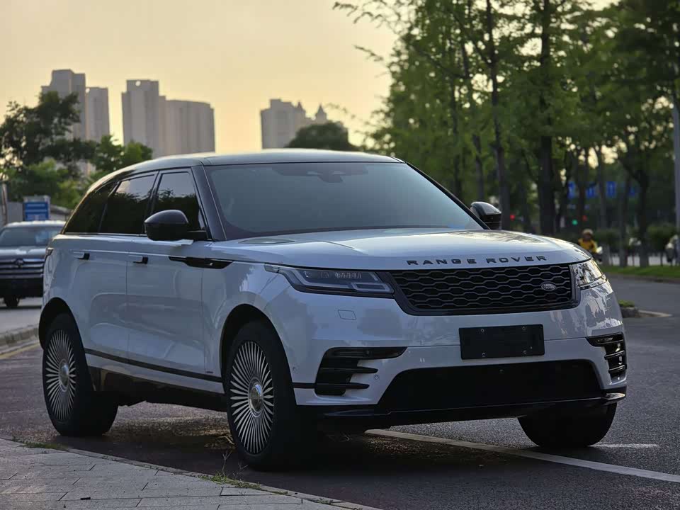 Land Rover Range Rover Star Pulse