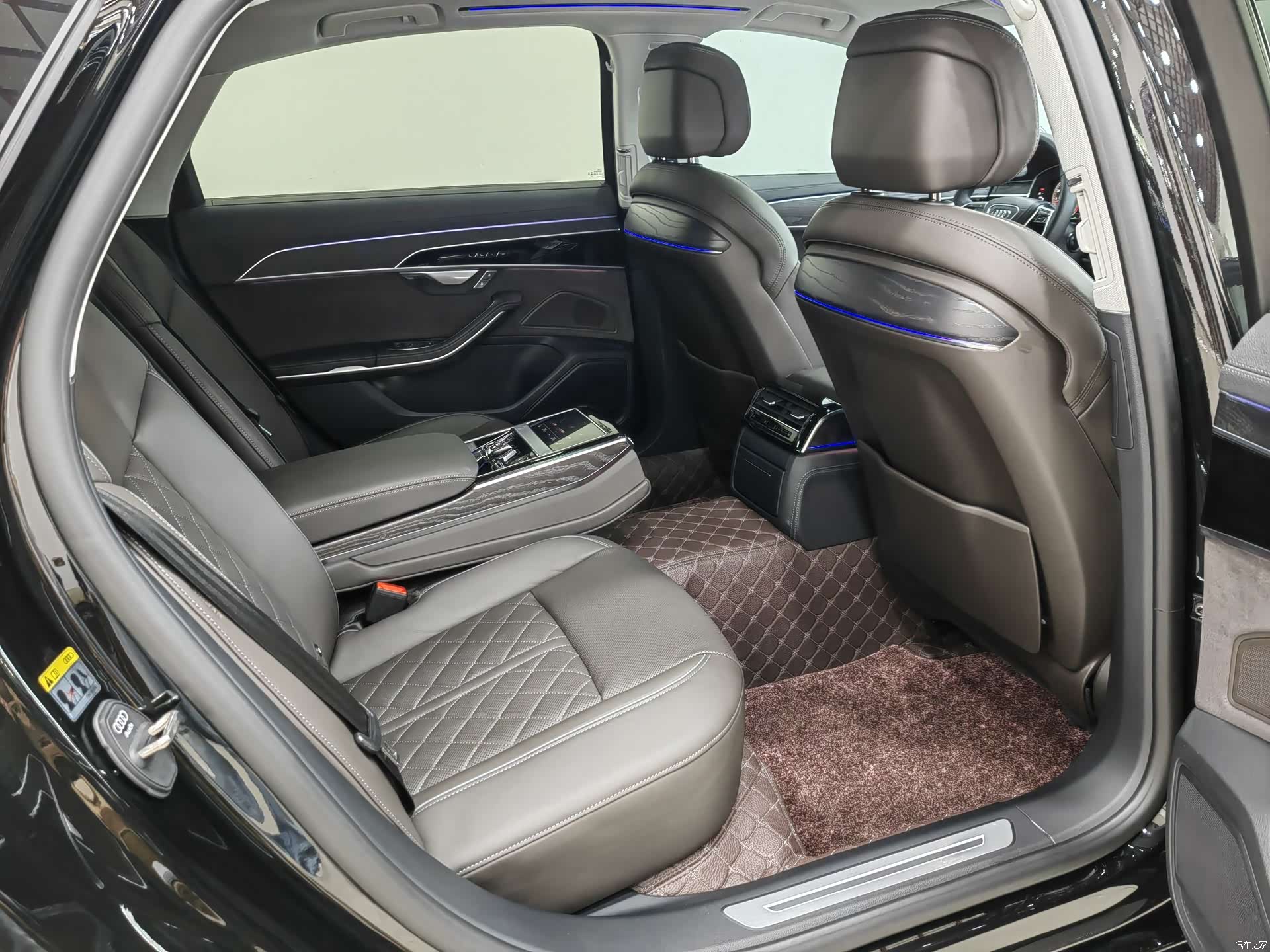 Audi A8L, 2025 17