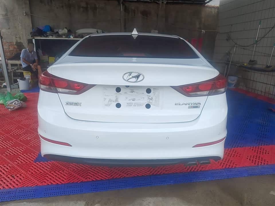 Hyundai Lead