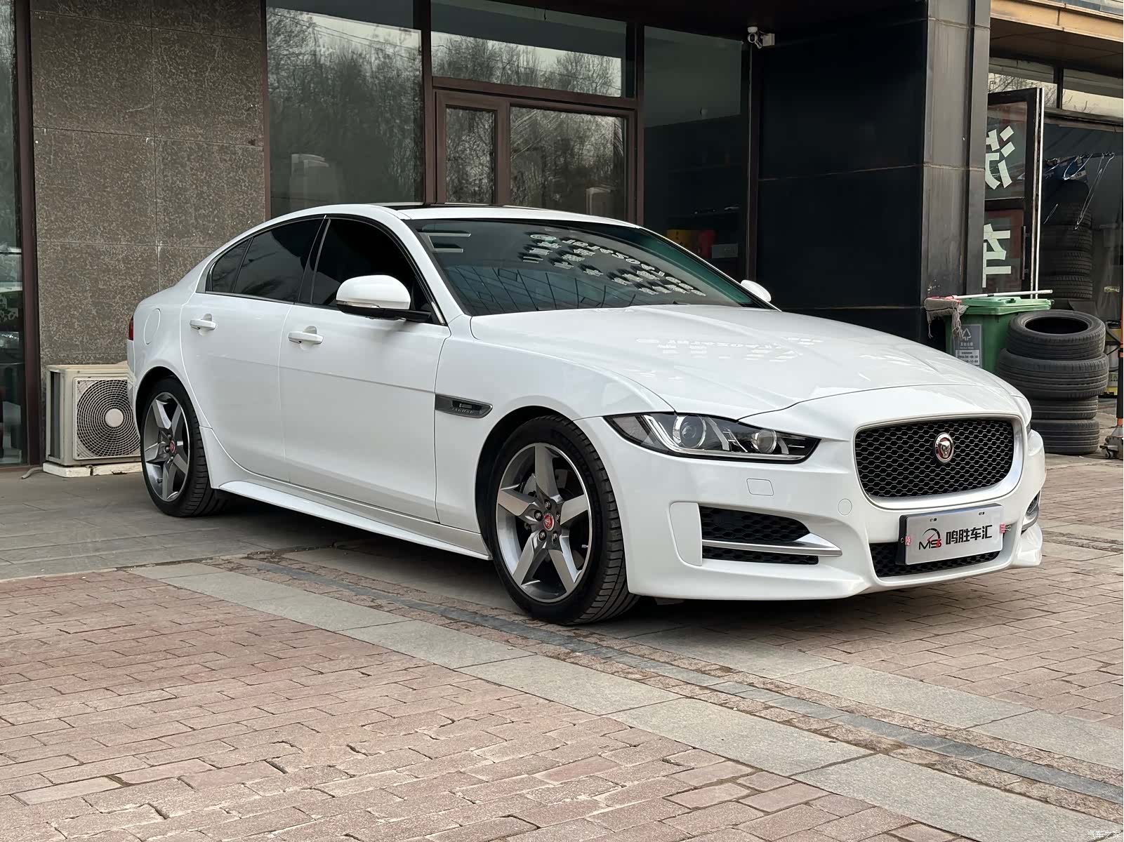 Jaguar XE, 2015 2
