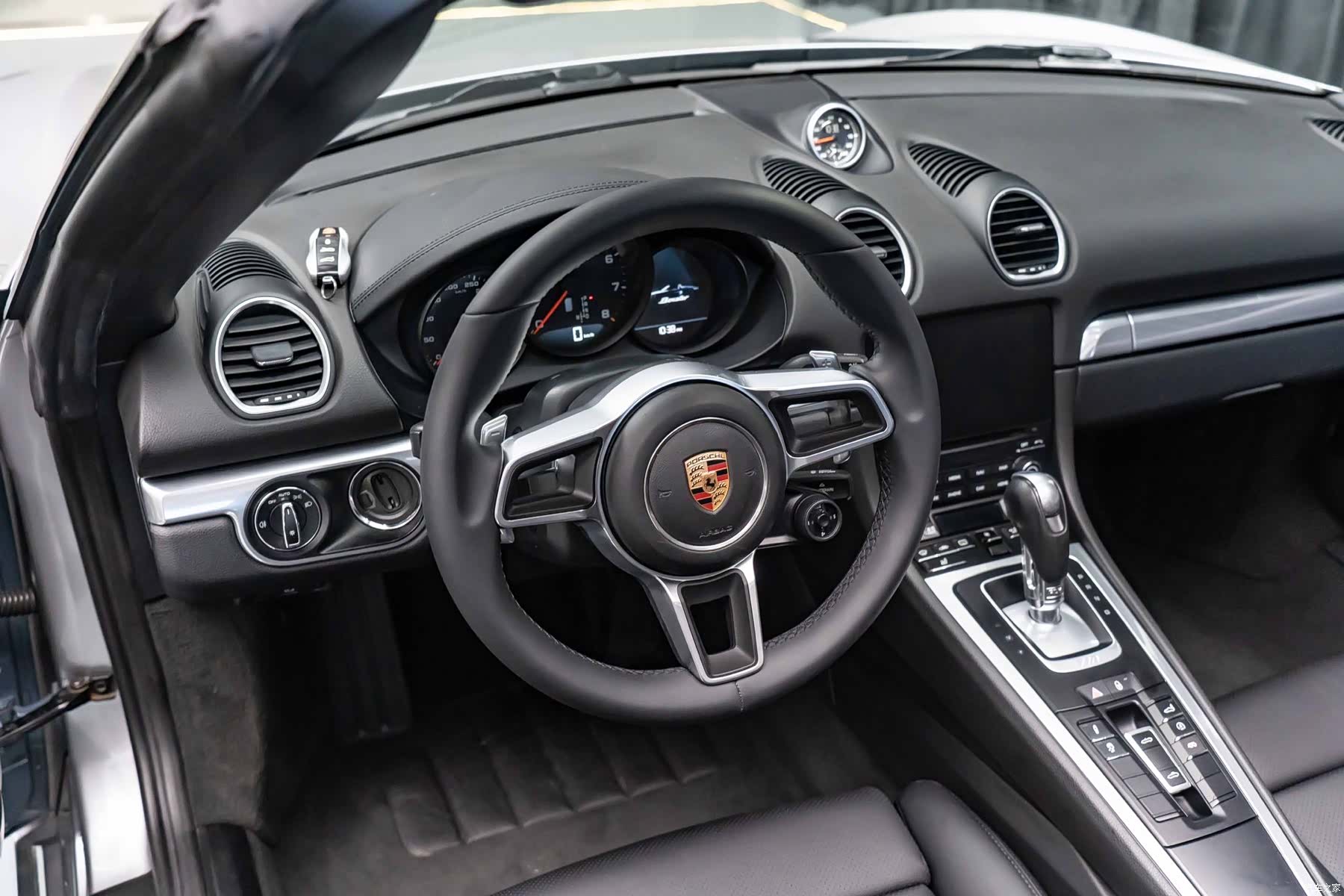 Porsche Boxster, 2017 10