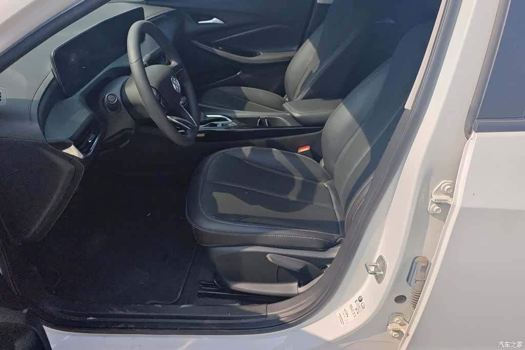 Buick Verano, 2023 9