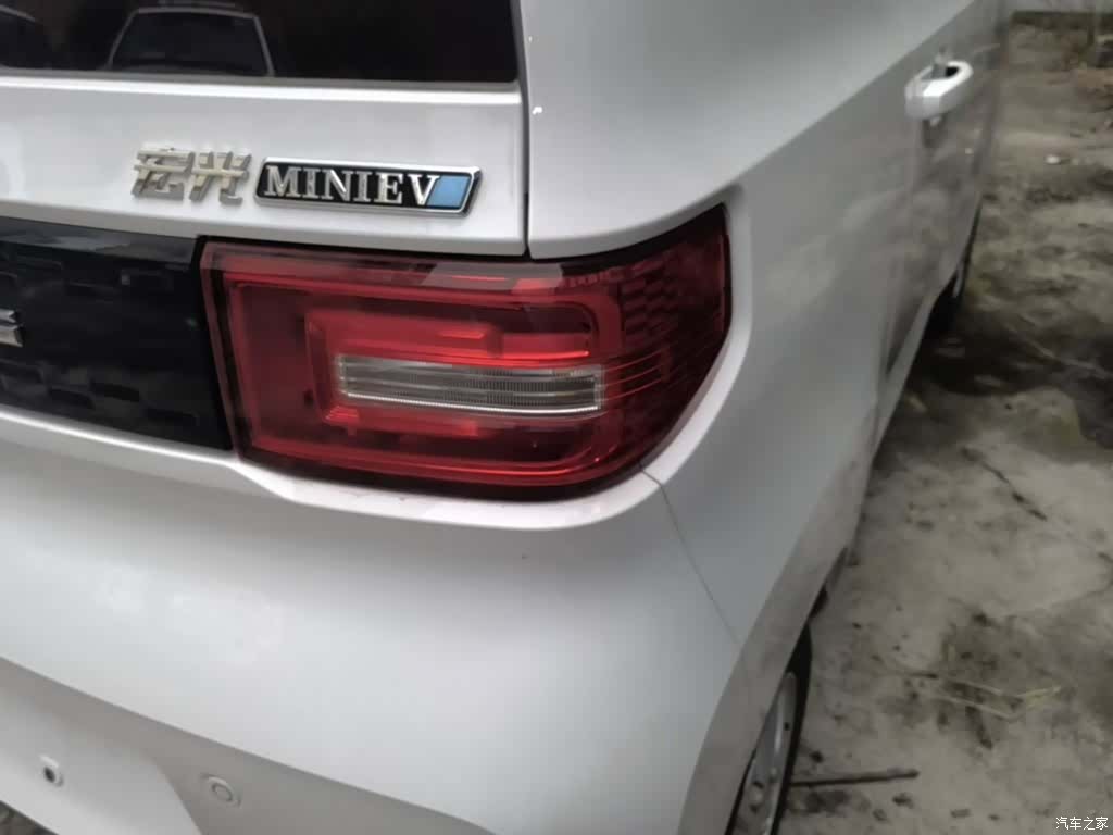 Wuling MINIEV, 2021 8