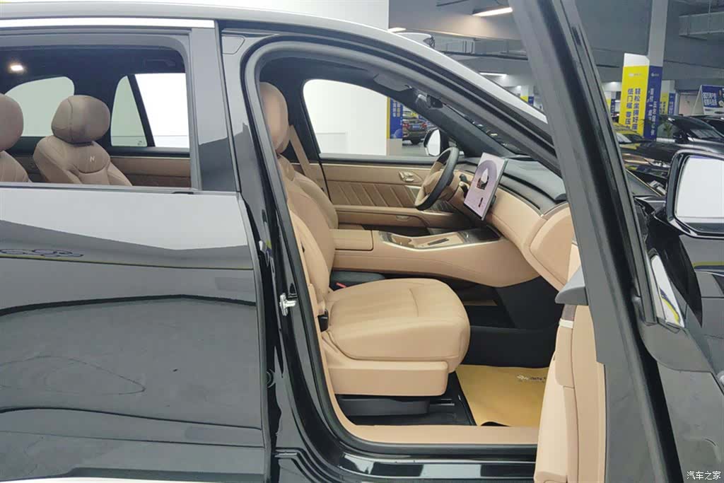 NIO L90, 2025 8