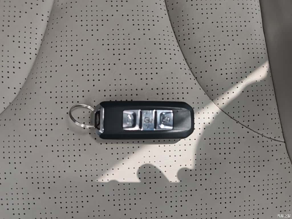 Wuling 730, 2018 9