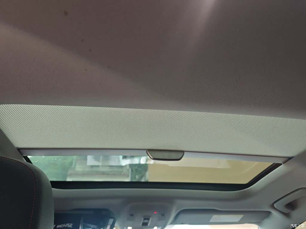Audi Q2L, 2019 9