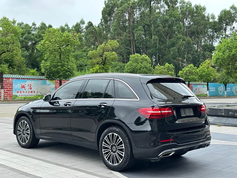 Mercedes-Benz GLC Mercedes-Benz GLC