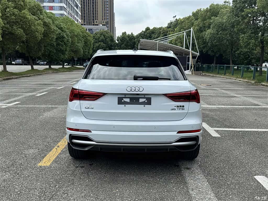 Audi Q3, 2022 12
