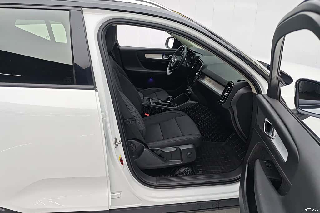 Volvo XC40, 2021 8