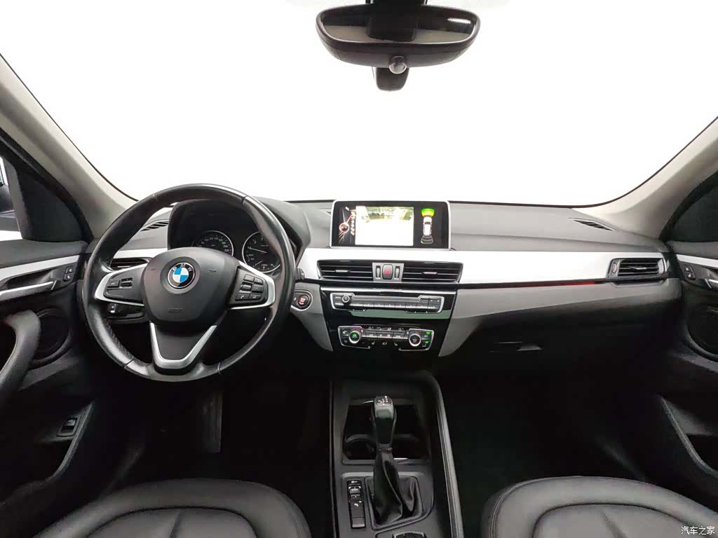 BMW X1, 2017 все фото