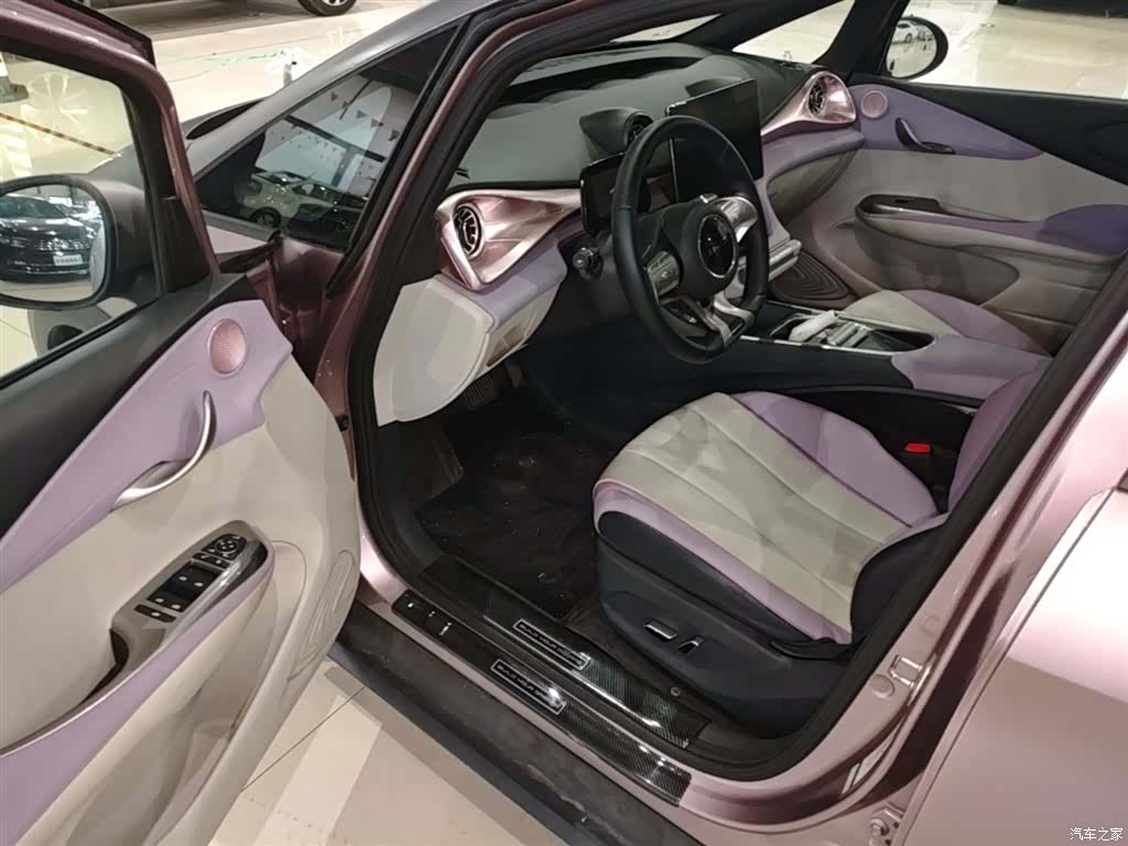 BYD Dolphin, 2022 16