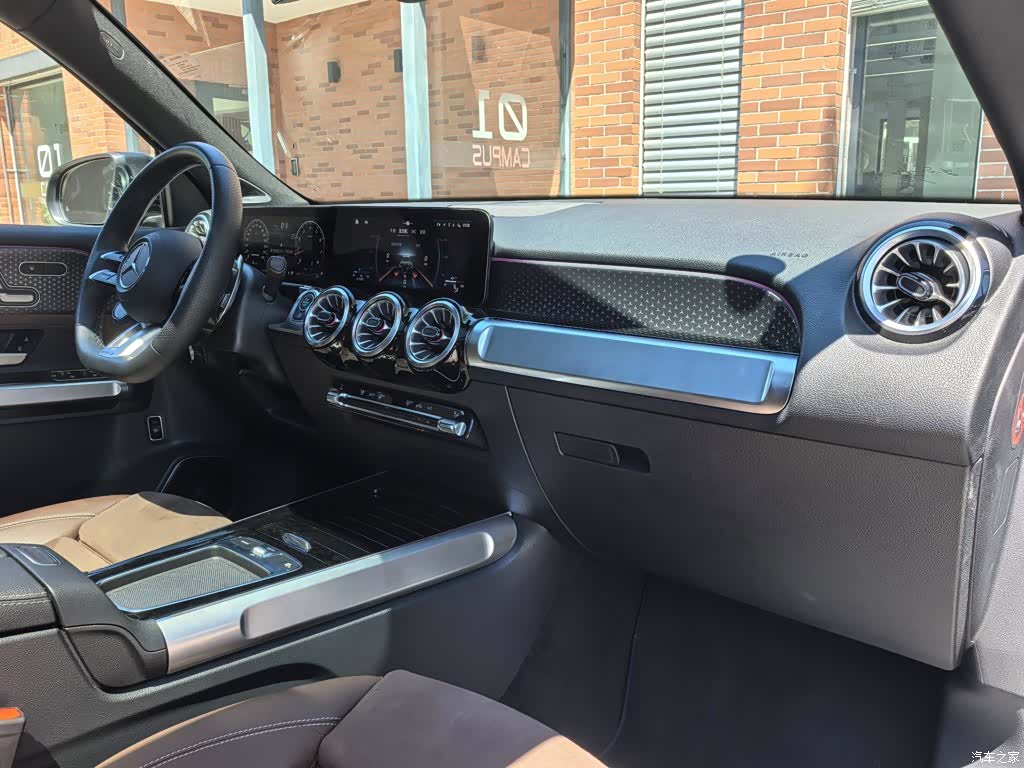 Mercedes-Benz GLB, 2025 22