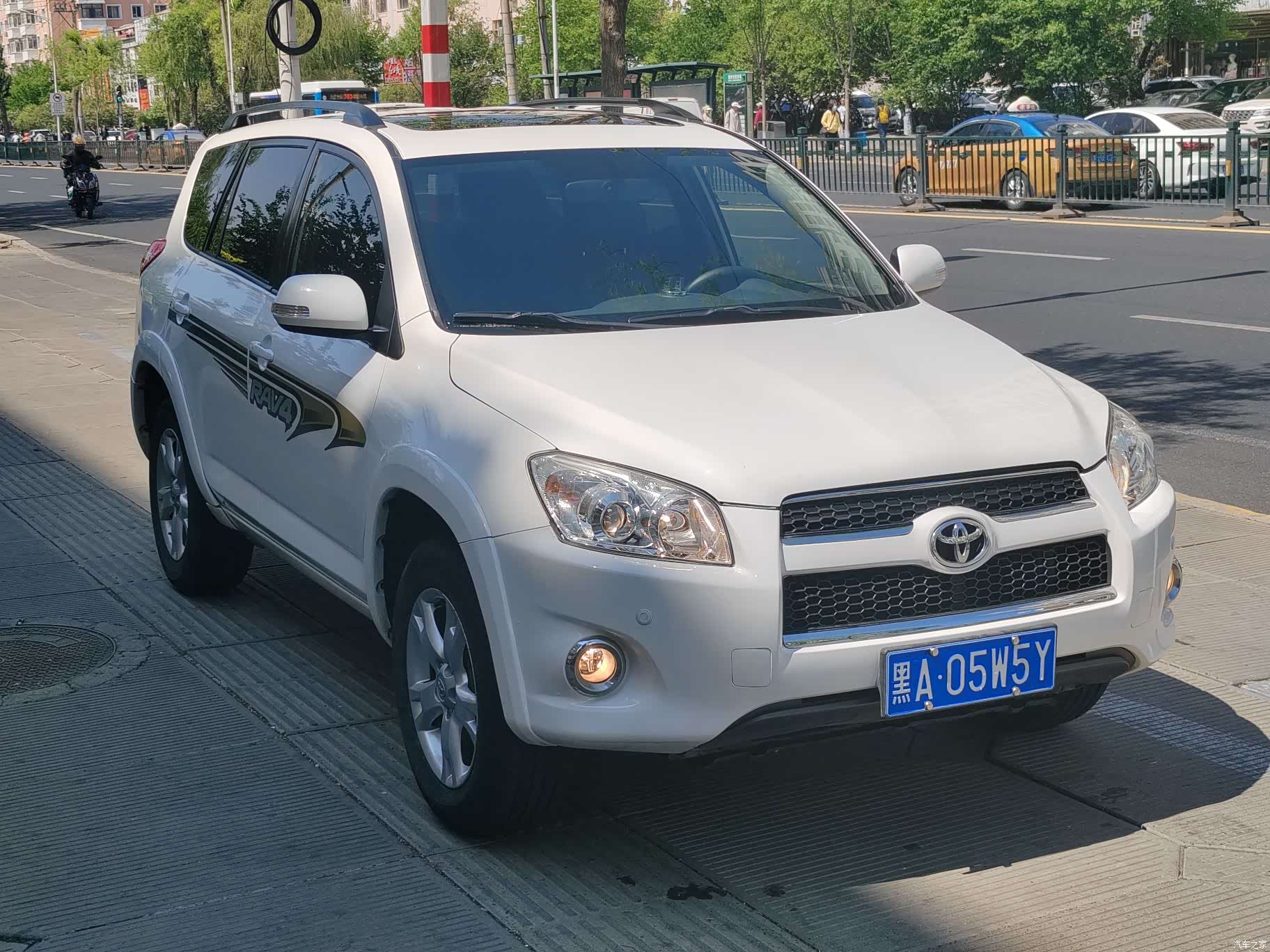 Toyota RAV4, 2012 1