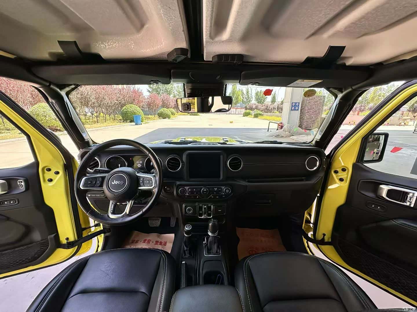 Jeep Wrangler, 2024 4