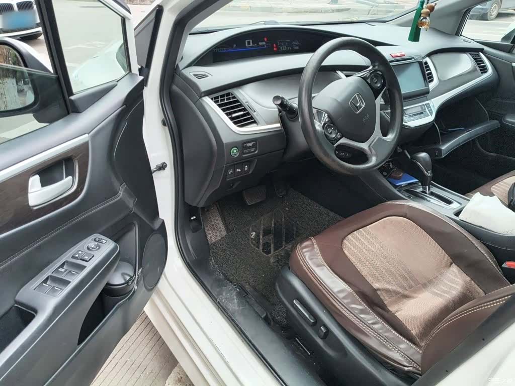 Honda Jade, 2016 14